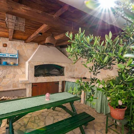 Apartments With A Parking Space Povljana, Pag - 232 * Povljana