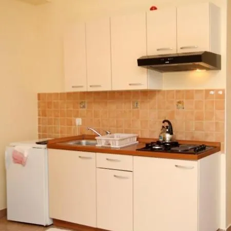 Apartments With A Parking Space Povljana, Pag - 232 * Povljana