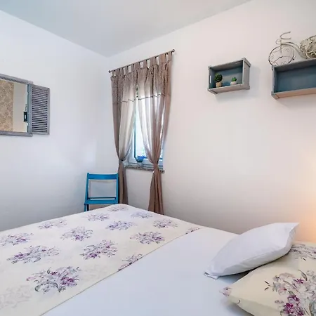 Apartments With A Parking Space Povljana, Pag - 232 Apartment Povljana