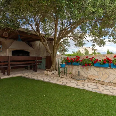 Apartments With Parking Space Povljana, Pag - 232 *